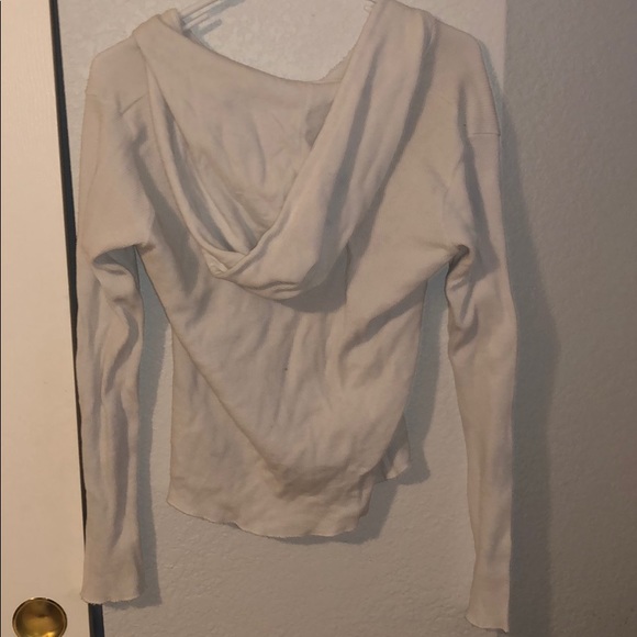 brandy melville hooded sweater - Picture 2 of 3